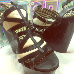 Jessica Simpson Black & White Platform Heels